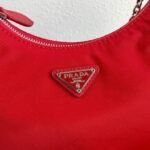 Replica Prada 1BH204 Prada Re-Edition 2005 Nylon Bag Red38837 - Image 5