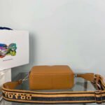 Replica Prada Leather bag with shoulder strap 1BH082 brown40080 - Image 4