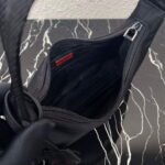Replica Prada 1NE515 Re-Nylon Re-Edition 2000 mini-bag black red39509 - Image 7