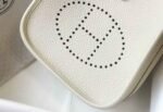 Replica Hermes Evelyne Bag Hermes Mini Crossbody Bag 20406 Silver Buckle Beige35130 - Image 4