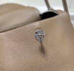 Replica Hermes H073428 Lindy Bag 26 30 H23195834803 - Image 4