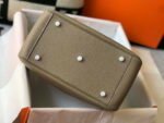 Replica Hermes H073428 Lindy Bag 26 30 H23194434339 - Image 2