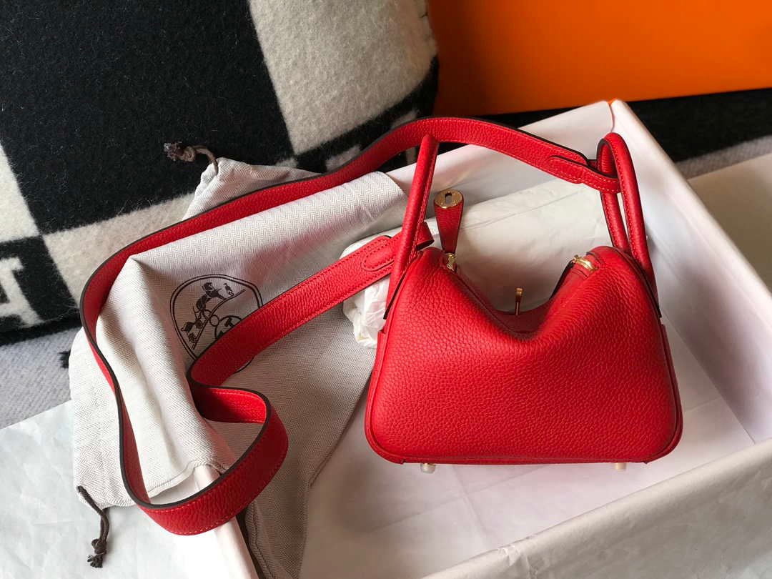 65327bd64b227.jpg Replica Hermes H079086 Lindy Mini Bag 19cm H23192335337 - Image 1