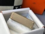 Replica Hermes Kelly Bag Hermes 19CM Epsom Shoulder Mini Bag Apricot 20466 - Image 3
