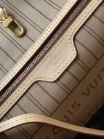 LOUIS VUITTON  M4099529119 - Image 10