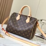 LOUIS VUITTON  M4111329120