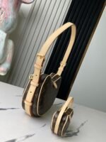 LOUIS VUITTON  M4682829121 - Image 4