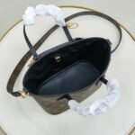 LOUIS VUITTON29131 - Image 9