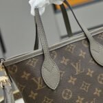 LOUIS VUITTON29130 - Image 8