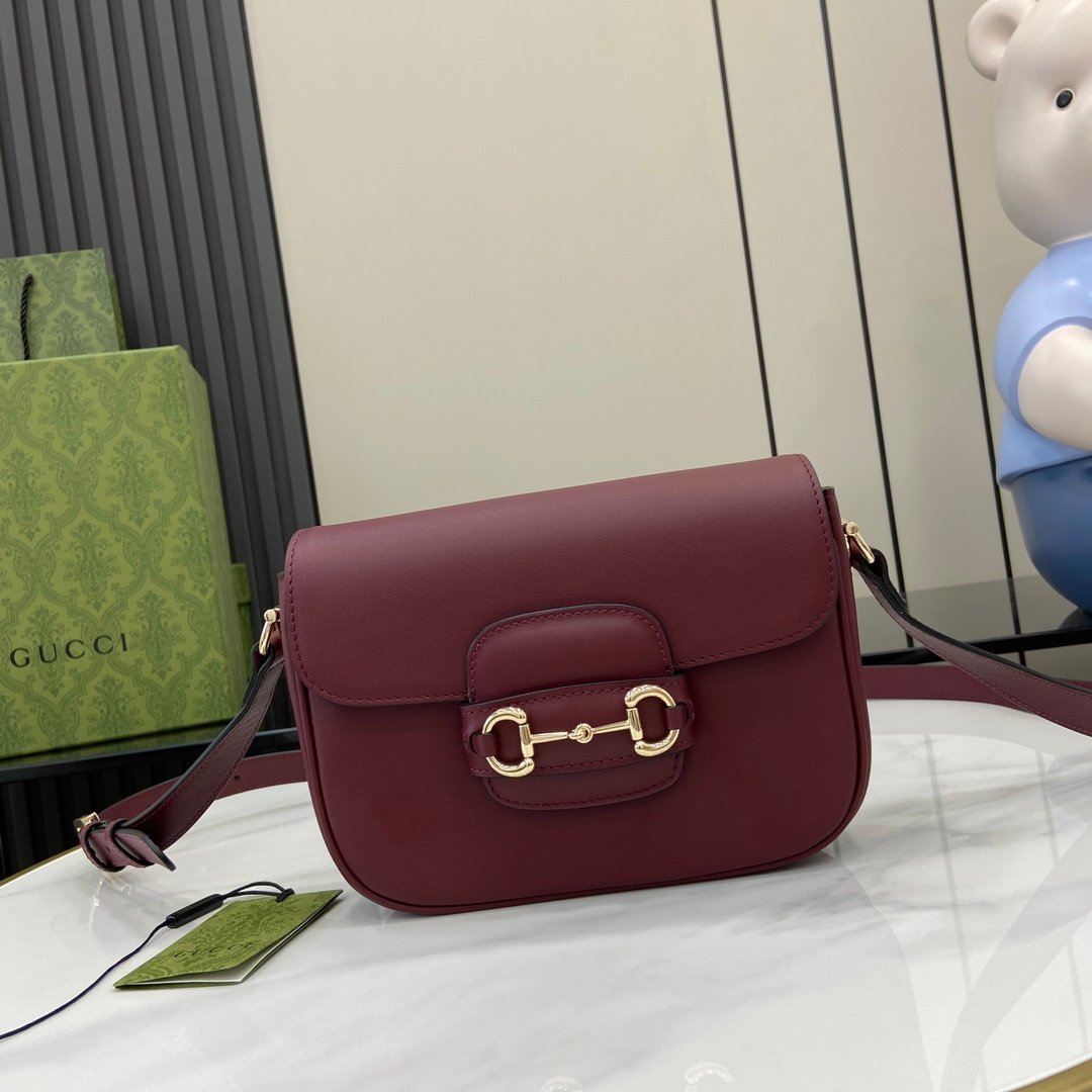 wsxc1741775677610_0.jpg GUCCI37020 - Image 1