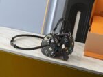 LOUIS VUITTON29137 - Image 2