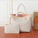 LOUIS VUITTON29318
