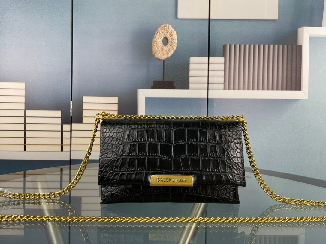 wsxc1742833721970_0.jpg Balenciaga41503 - Image 1