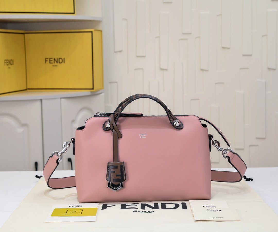 wsxc1742843798695_0.jpg FENDI40857 - Image 1