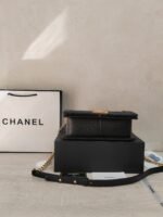 CHANEL  cowhide33811 - Image 4