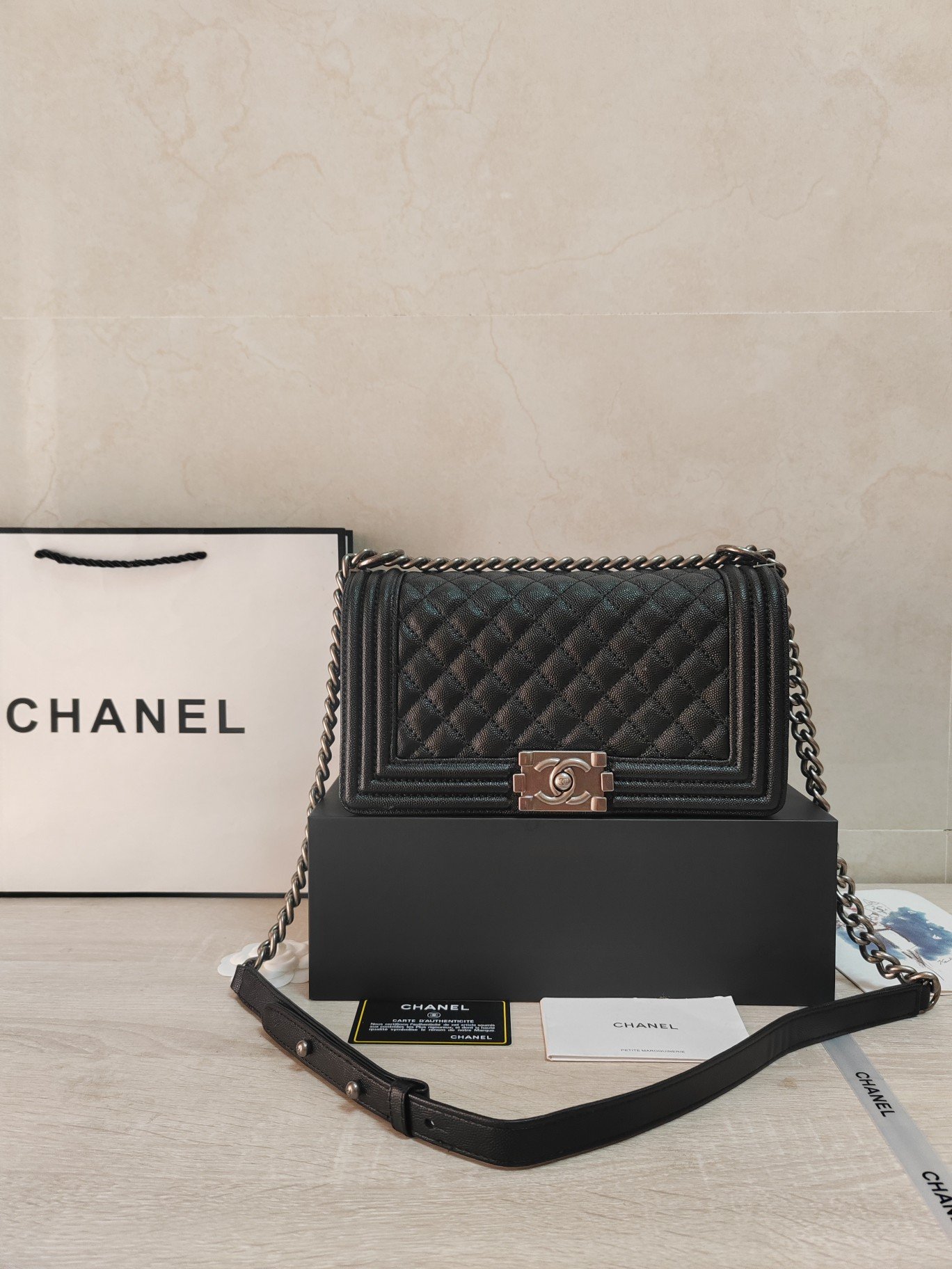 wsxc1742848209399_0.jpg CHANEL cowhide33821 - Image 1
