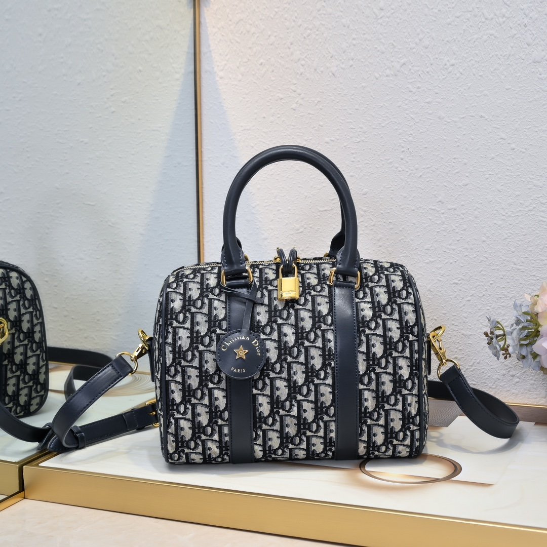 wsxc1742857188443_0.jpg DIOR36414 - Image 1
