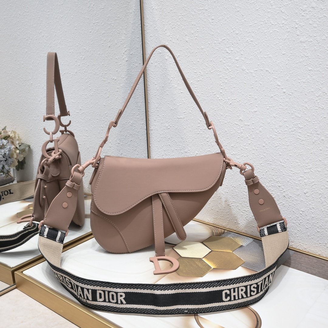 wsxc1742902993808_0.jpg DIOR36427 - Image 1