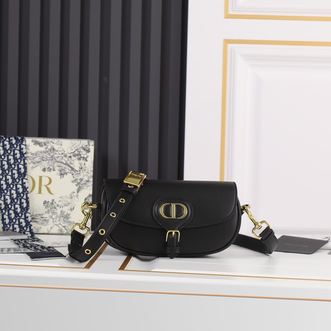 wsxc1742912371354_0.jpg DIOR36516 - Image 1
