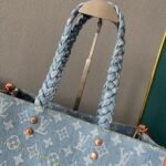 LOUIS VUITTON30140 - Image 4