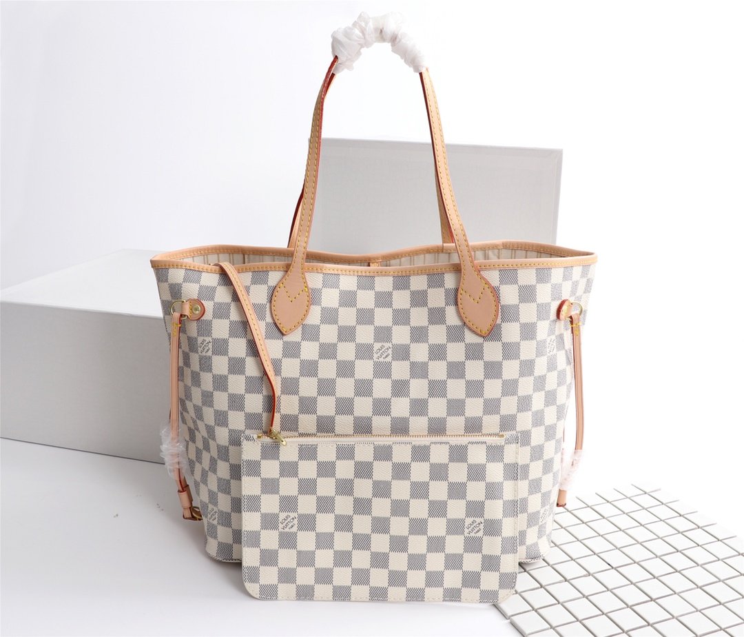 wsxc1743000098793_0.jpg LOUIS VUITTON30194 - Image 1