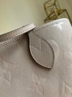 LOUIS VUITTON30205 - Image 2