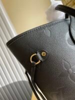 LOUIS VUITTON30216 - Image 4