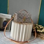 LOUIS VUITTON30379