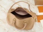 LOUIS VUITTON30565 - Image 9