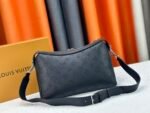 LOUIS VUITTON31392 - Image 4
